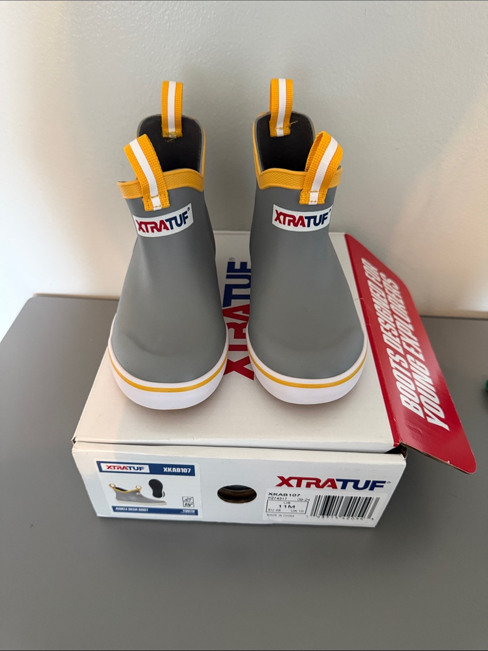 XTRATUF Ankle Deck Boot Size 11 M